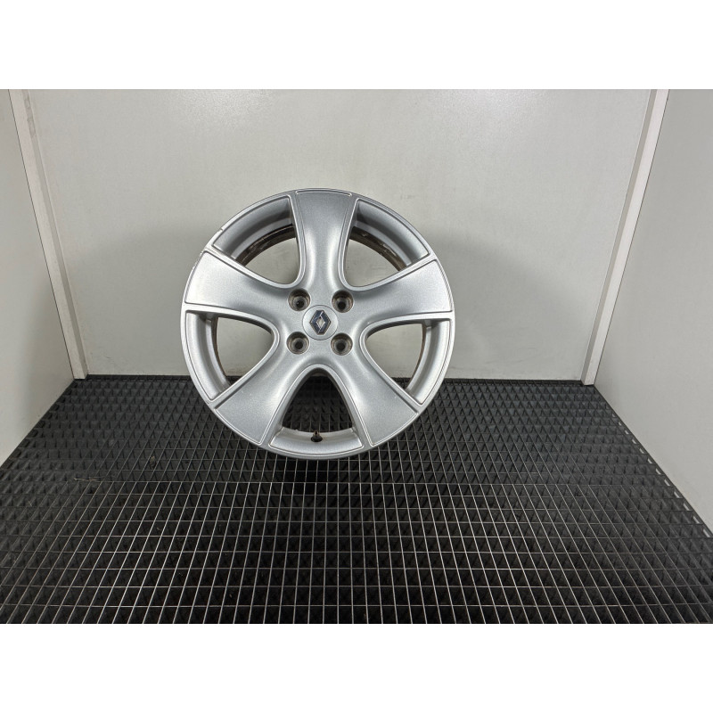Jante RENAULT CLIO 4 Photo n°1