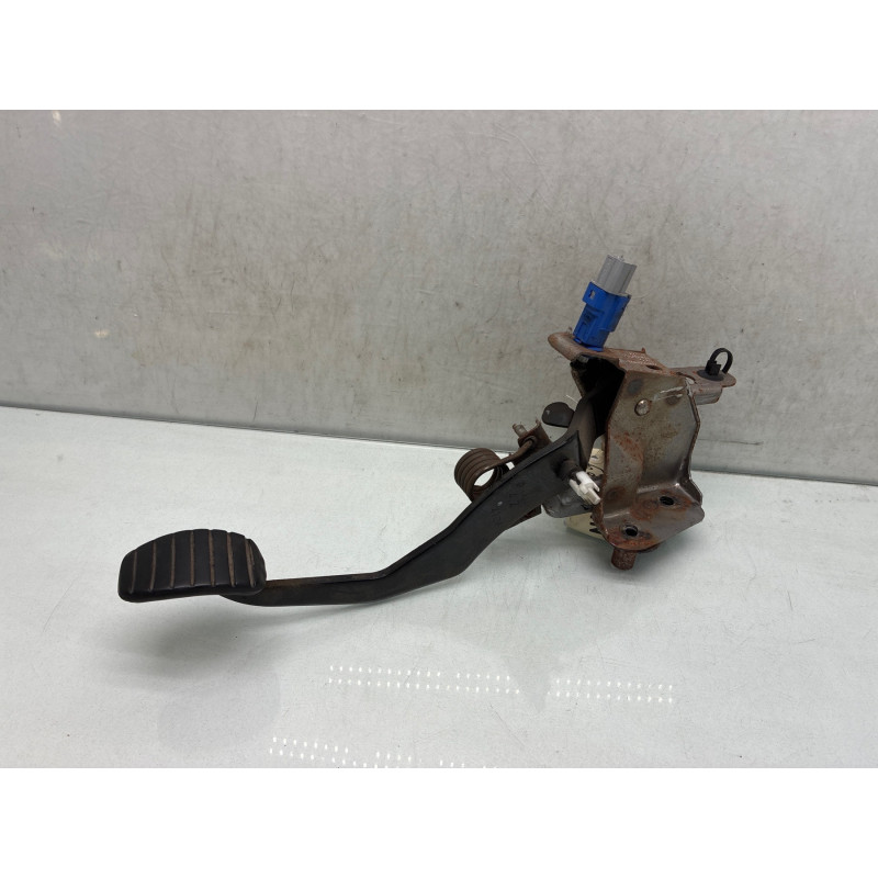 Pedale d'embrayage RENAULT CLIO 3 Photo n°2