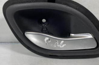 Poignee interieur arriere gauche RENAULT LAGUNA 2