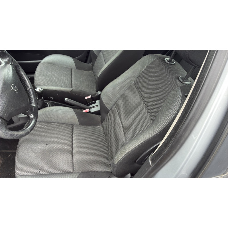 Pare boue avant droit PEUGEOT 207 Photo n°14