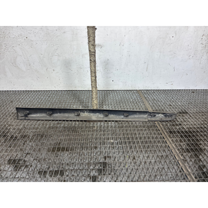 Baguette de porte avant gauche RENAULT CLIO 2 Photo n°4
