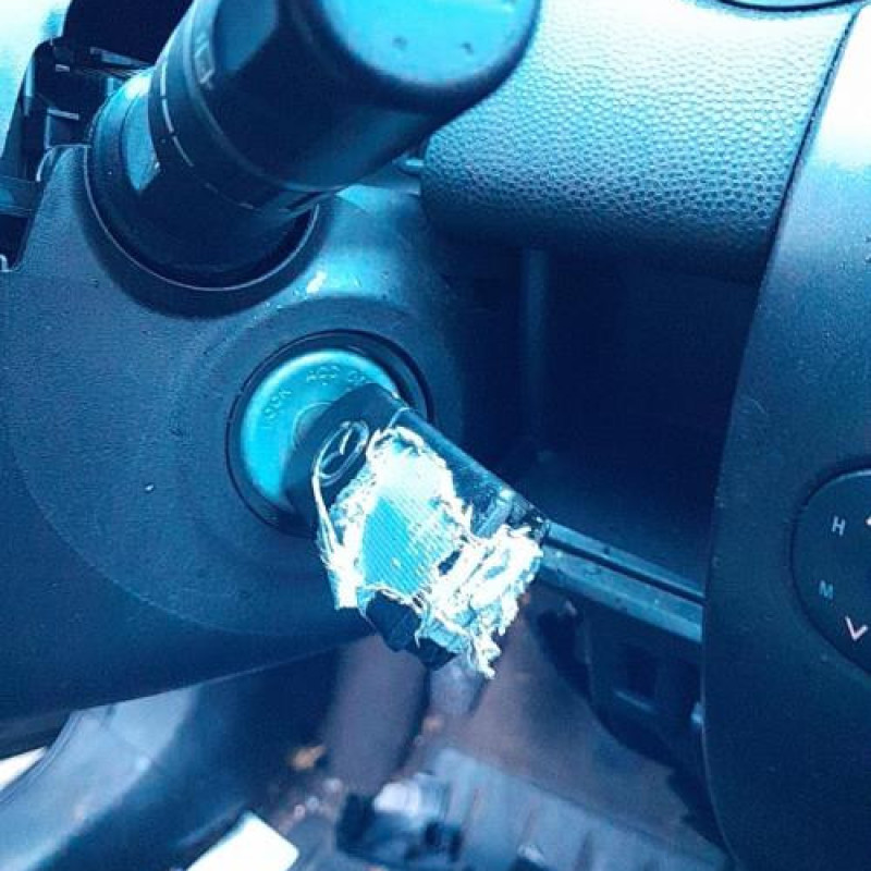Bras essuie glace arriere MAZDA 2 2 Photo n°14