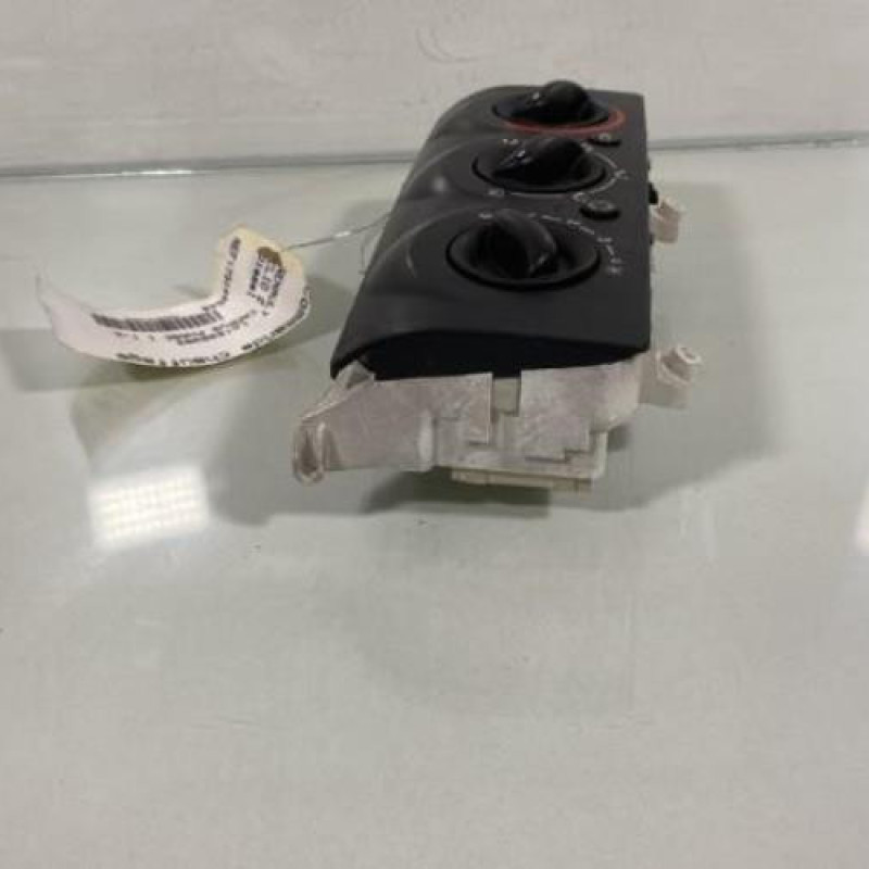 Commande chauffage RENAULT CLIO 2 CAMPUS Photo n°3