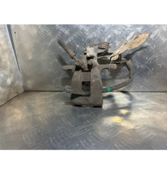 Etrier arriere droit (freinage) HYUNDAI I 20 2 Photo n°1