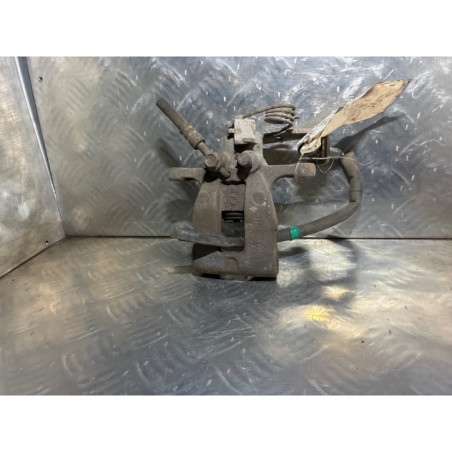 Etrier arriere droit (freinage) HYUNDAI I 20 2 Photo n°1