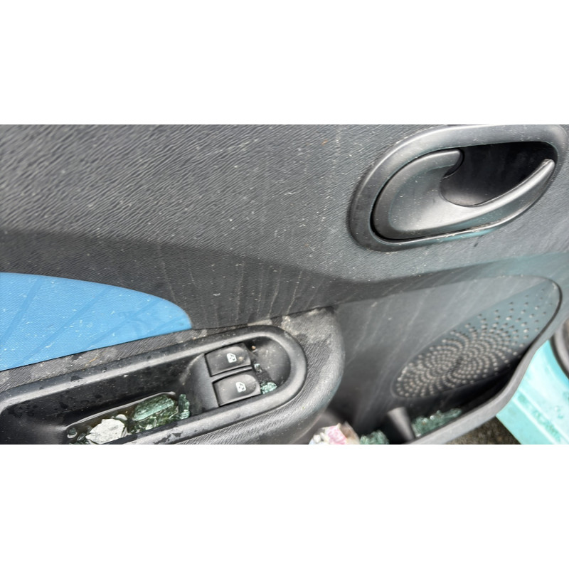 Boitier UCH RENAULT TWINGO 2 Photo n°13