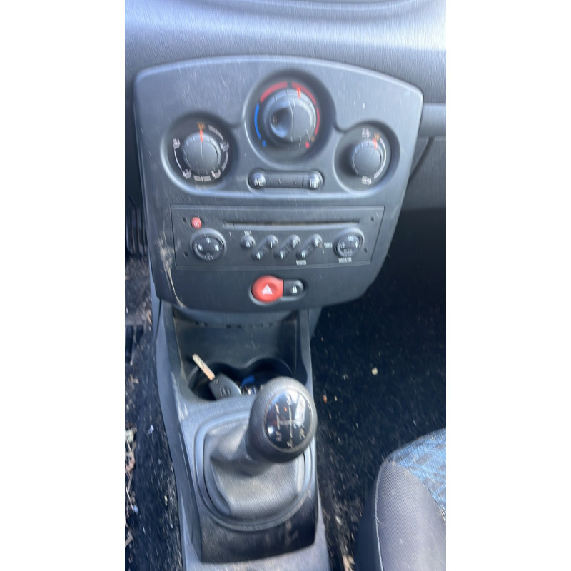 Boitier UCH RENAULT CLIO 3 Photo n°5