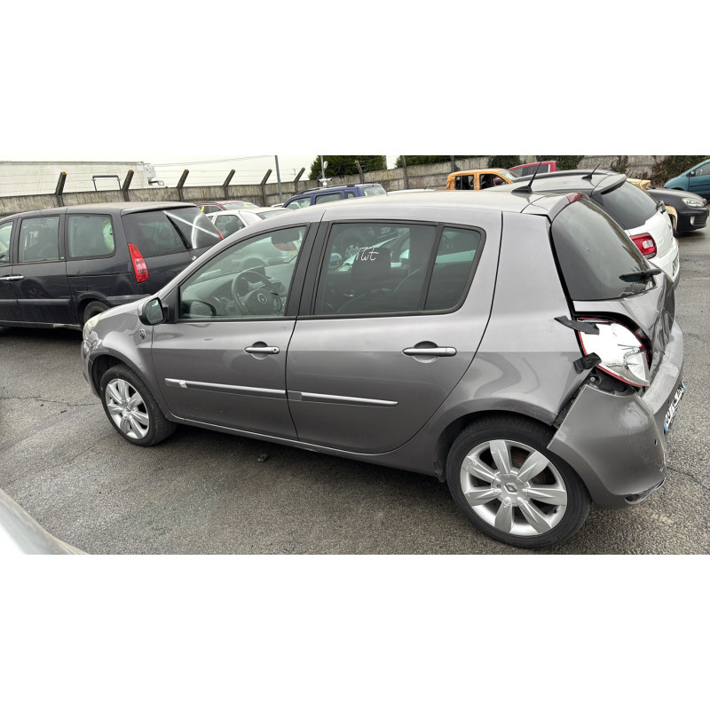 Boitier UCH RENAULT CLIO 3 Photo n°12