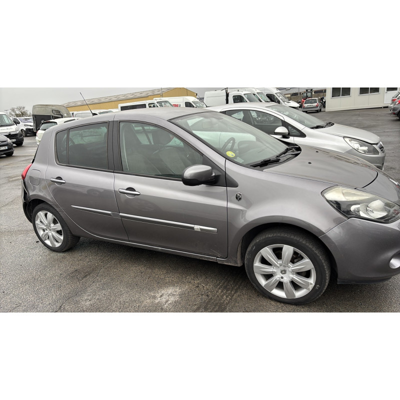 Boitier UCH RENAULT CLIO 3 Photo n°13