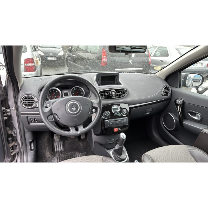 Boitier UCH RENAULT CLIO 3 Photo n°20