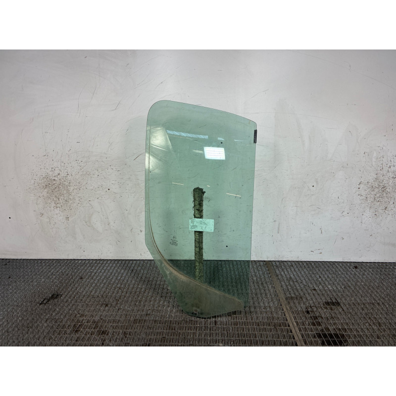 Vitre avant droit CITROEN JUMPER 3 Photo n°1