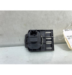 Bouton de coffre PEUGEOT 407