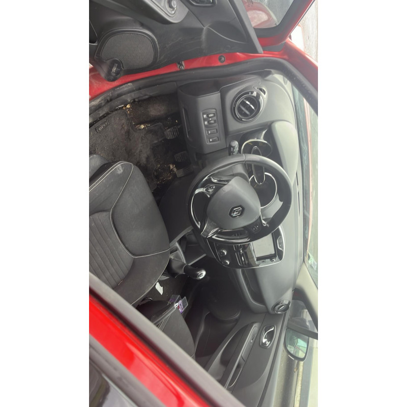 Boitier UCH RENAULT CLIO 4 Photo n°14