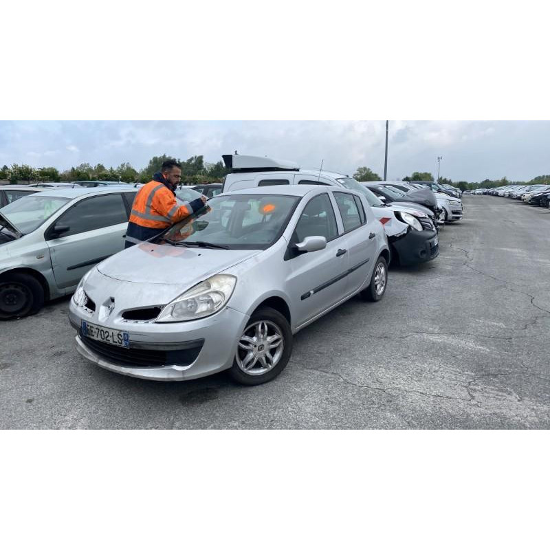 Boitier UCH RENAULT CLIO 3 Photo n°18