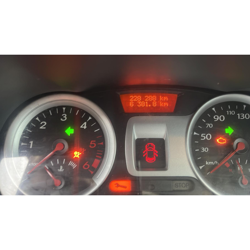 Boitier UCH RENAULT CLIO 3 Photo n°11
