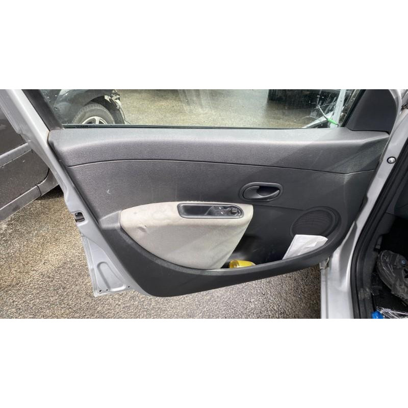Boitier UCH RENAULT CLIO 3 Photo n°19