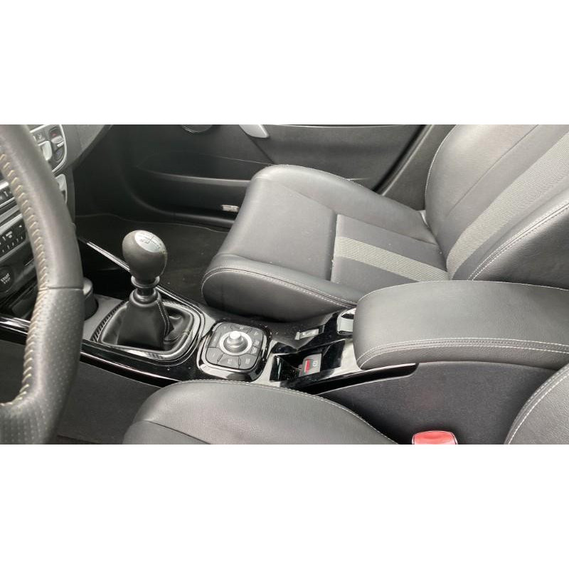 Boitier UCH RENAULT MEGANE 3 Photo n°5
