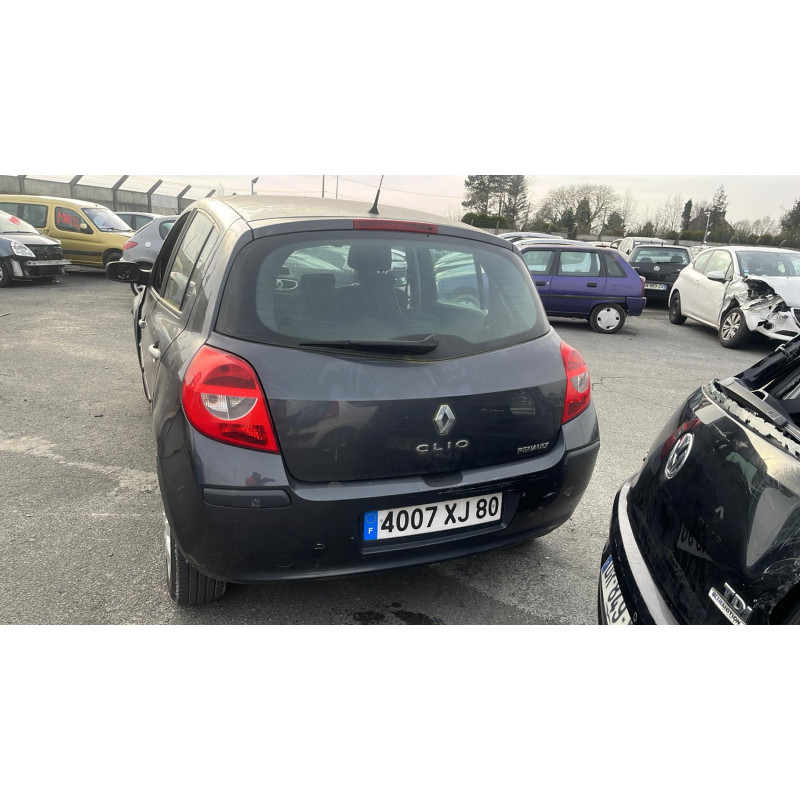 Boitier UCH RENAULT CLIO 3 Photo n°5
