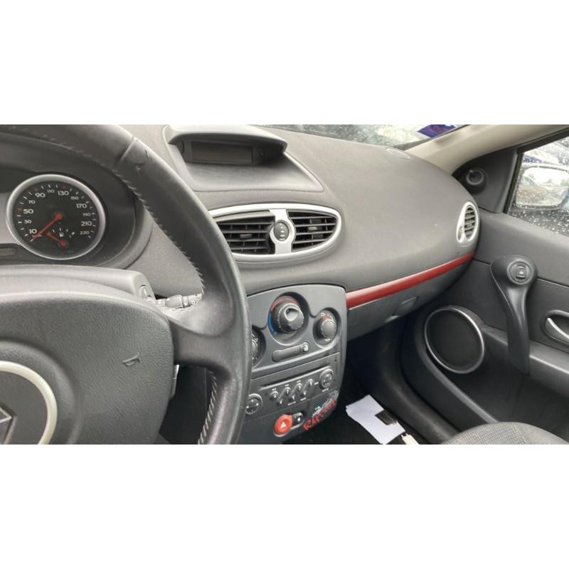 Boitier UCH RENAULT CLIO 3 Photo n°10