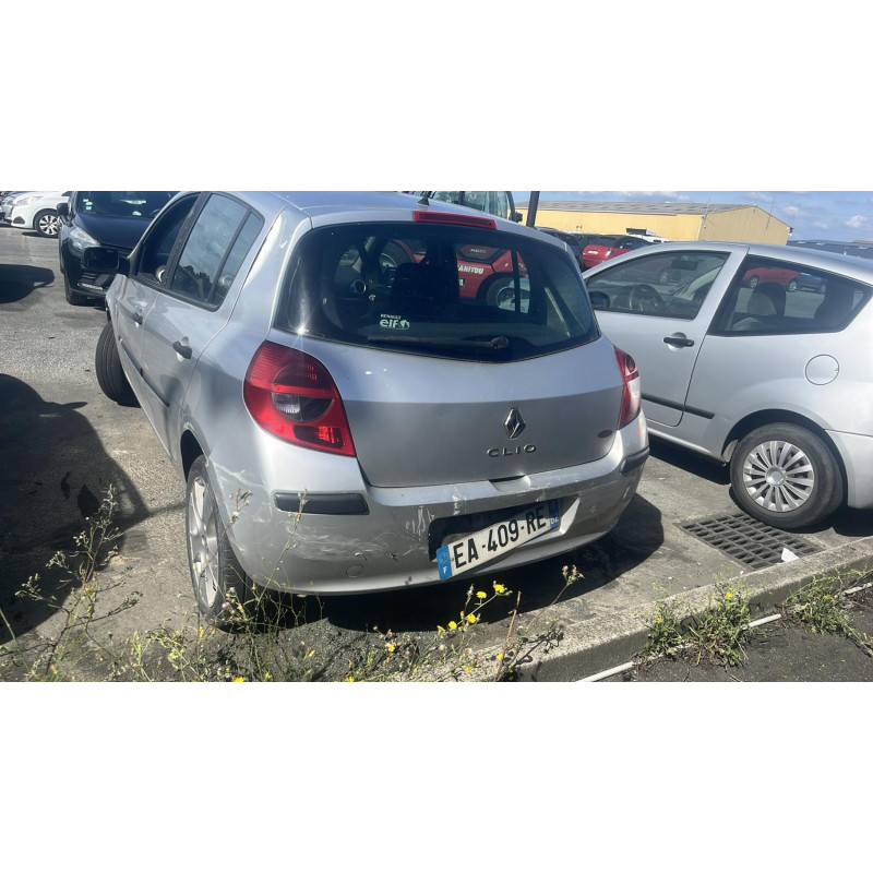 Boitier UCH RENAULT CLIO 3 Photo n°7