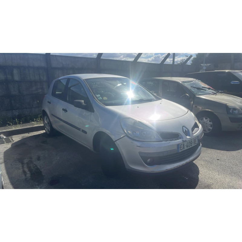 Boitier UCH RENAULT CLIO 3 Photo n°17