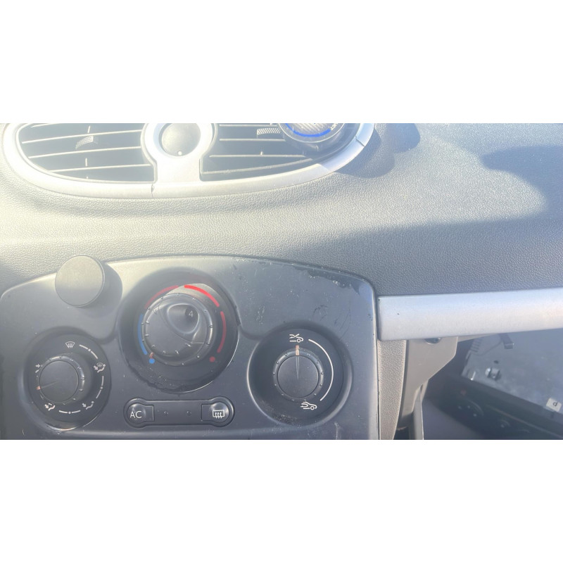 Boitier UCH RENAULT CLIO 3 Photo n°20