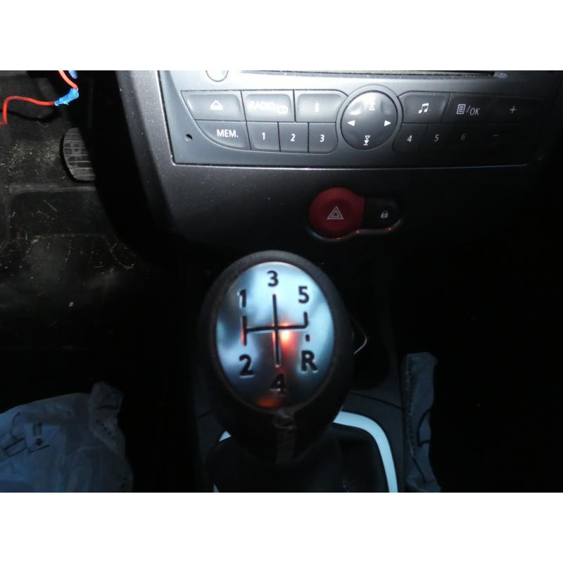 Boitier UCH RENAULT CLIO 3 Photo n°5