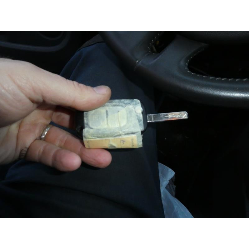 Boitier UCH RENAULT CLIO 3 Photo n°9