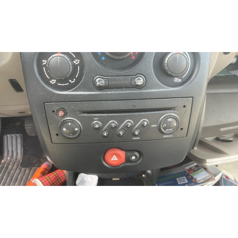 Boitier UCH RENAULT CLIO 3 Photo n°8