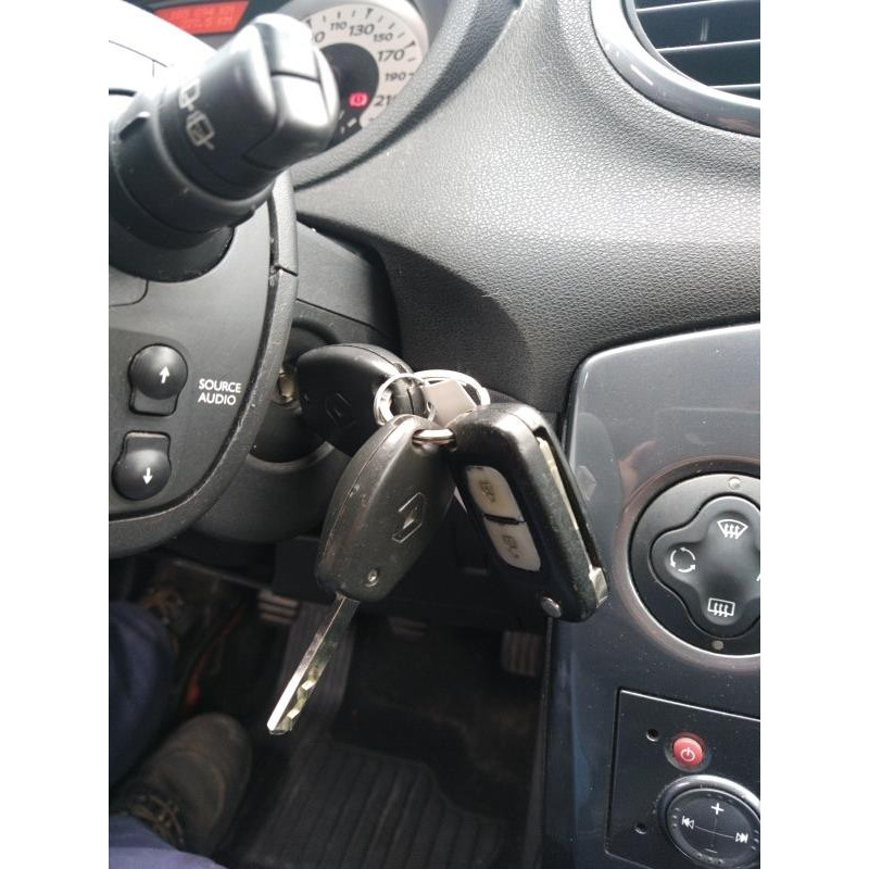 Boitier UCH RENAULT CLIO 3 Photo n°13