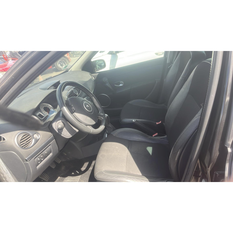Boitier UCH RENAULT CLIO 3 Photo n°20