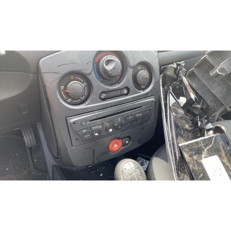 Boitier UCH RENAULT CLIO 3 Photo n°8
