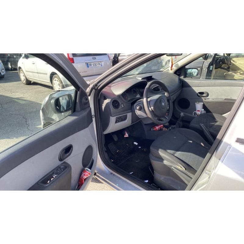 Boitier UCH RENAULT CLIO 3 Photo n°13