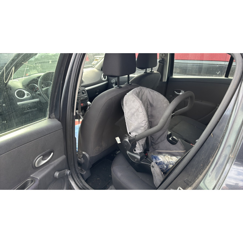 Boitier UCH RENAULT CLIO 3 Photo n°12