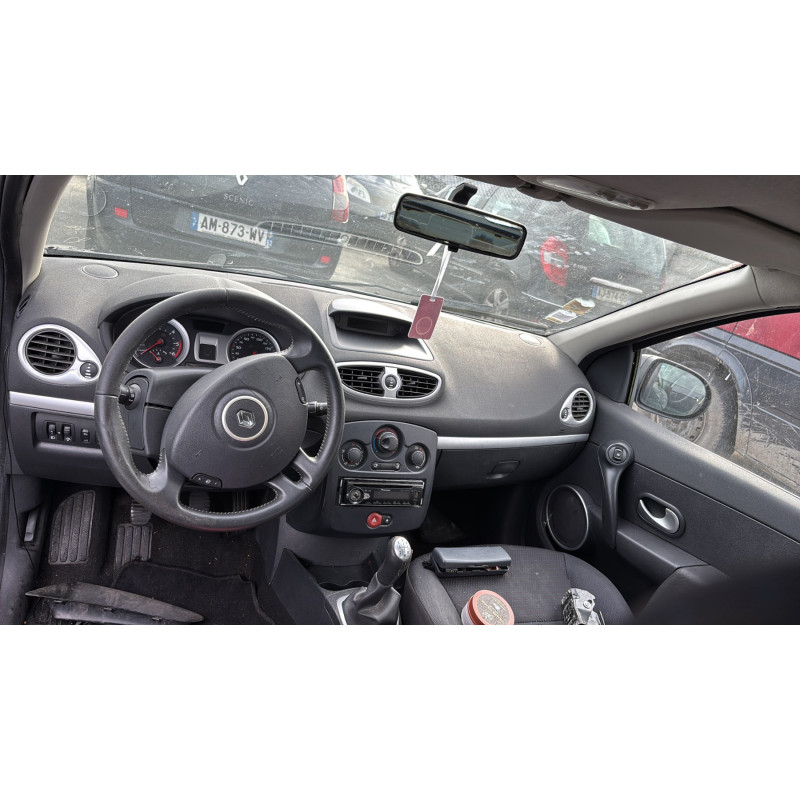 Boitier UCH RENAULT CLIO 3 Photo n°14