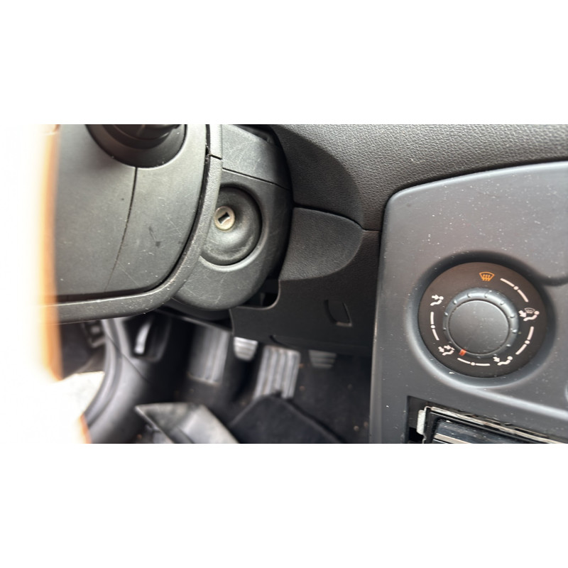 Boitier UCH RENAULT CLIO 3 Photo n°19