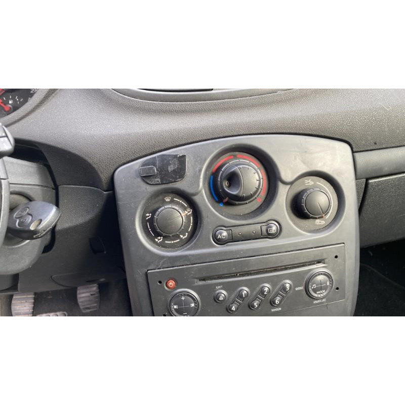 Boitier UCH RENAULT CLIO 3 Photo n°15