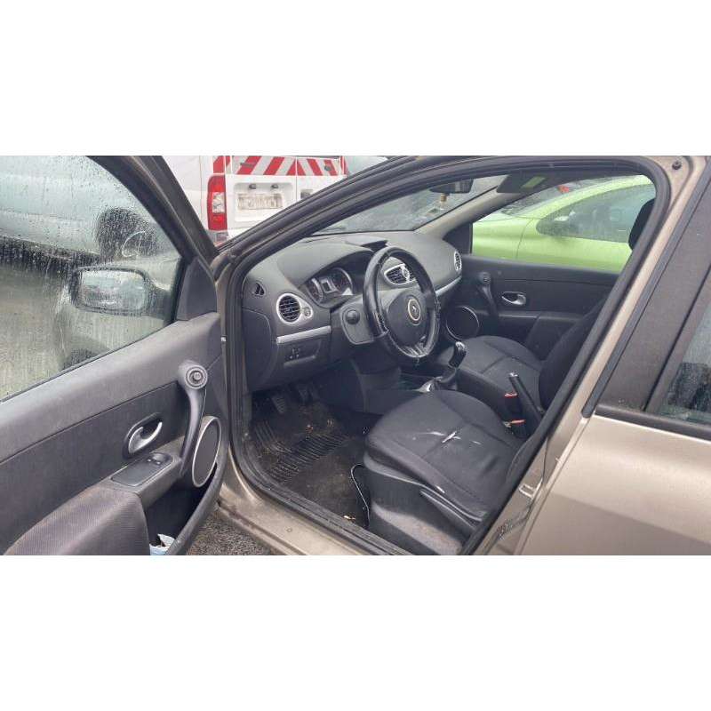 Boitier UCH RENAULT CLIO 3 Photo n°9