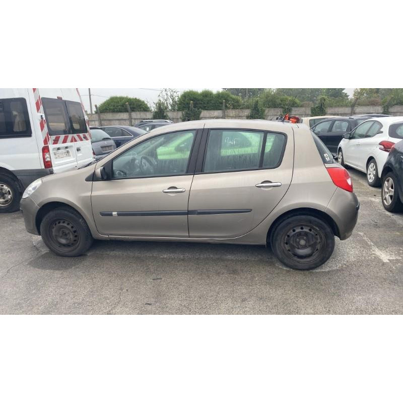 Boitier UCH RENAULT CLIO 3 Photo n°10