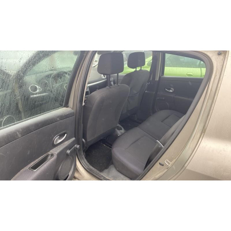 Boitier UCH RENAULT CLIO 3 Photo n°13