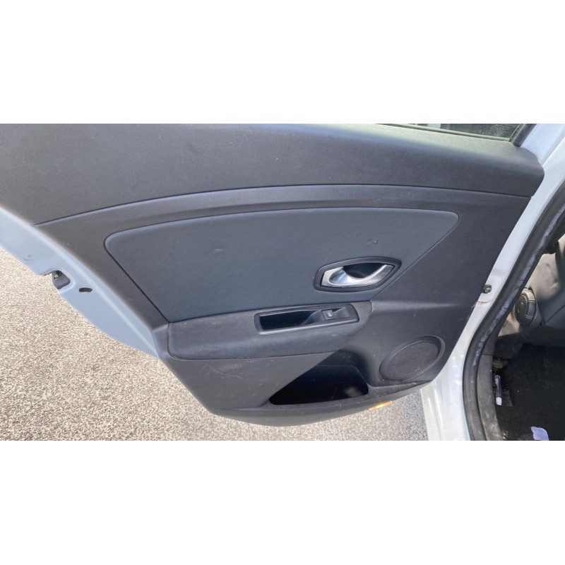 Boitier UCH RENAULT MEGANE 3 Photo n°16