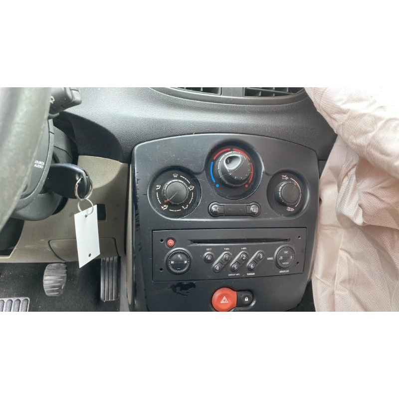 Boitier UCH RENAULT CLIO 3 Photo n°13