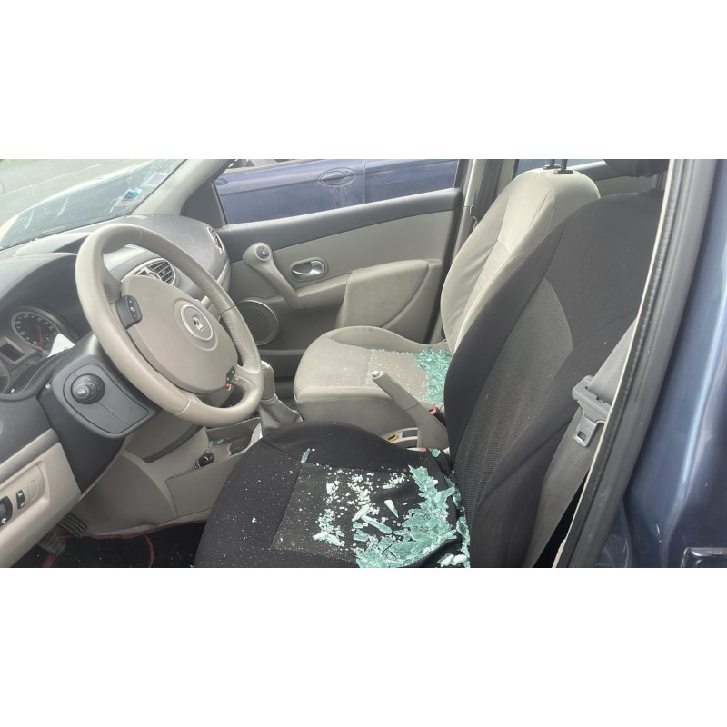 Boitier UCH RENAULT CLIO 3 Photo n°20