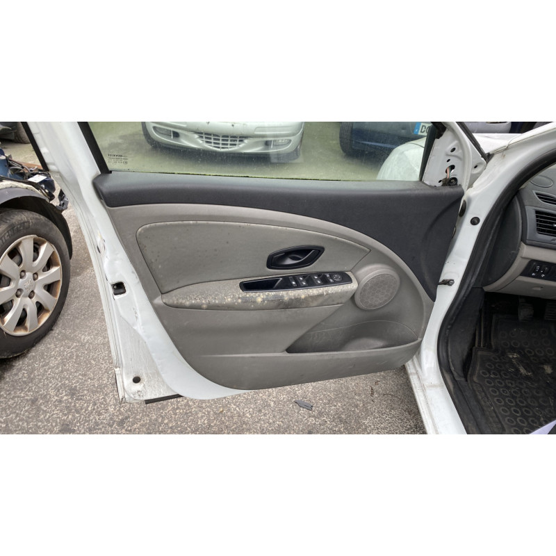 Boitier UCH RENAULT MEGANE 3 Photo n°13