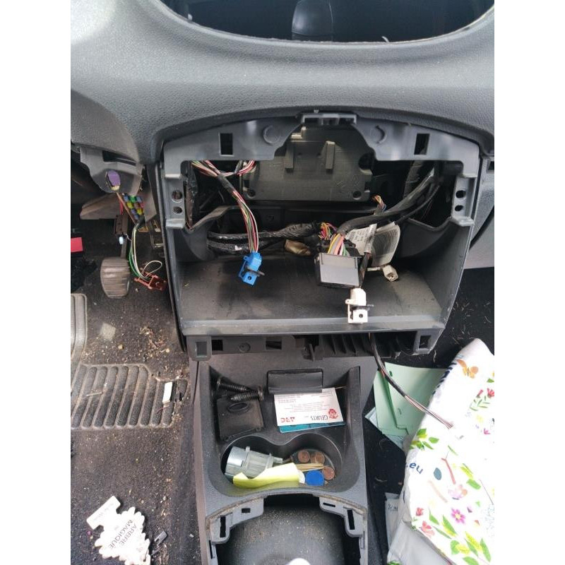 Boitier UCH RENAULT CLIO 3 Photo n°15
