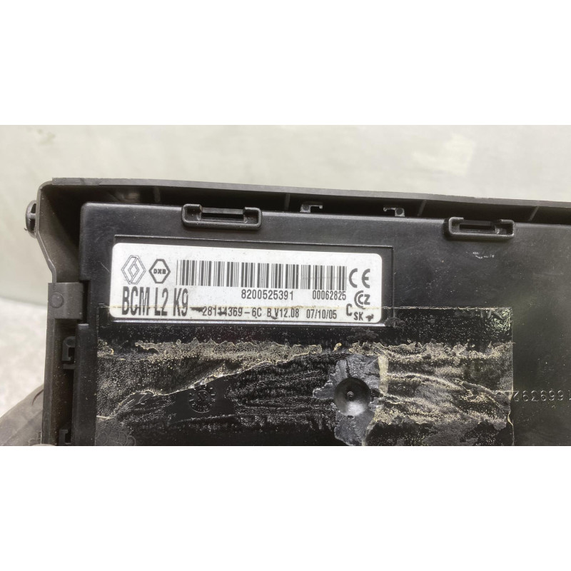Boitier UCH RENAULT CLIO 3 Photo n°1