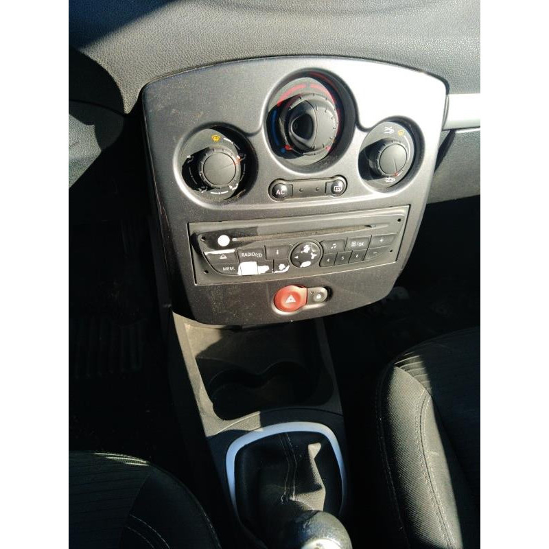 Boitier UCH RENAULT CLIO 3 Photo n°7