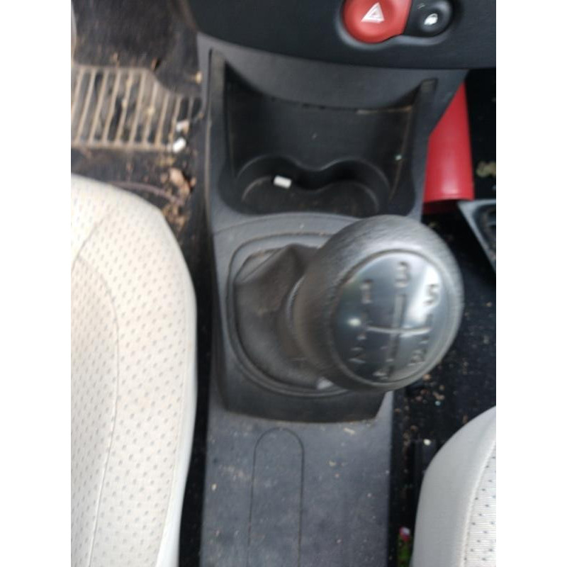 Boitier UCH RENAULT CLIO 3 Photo n°7