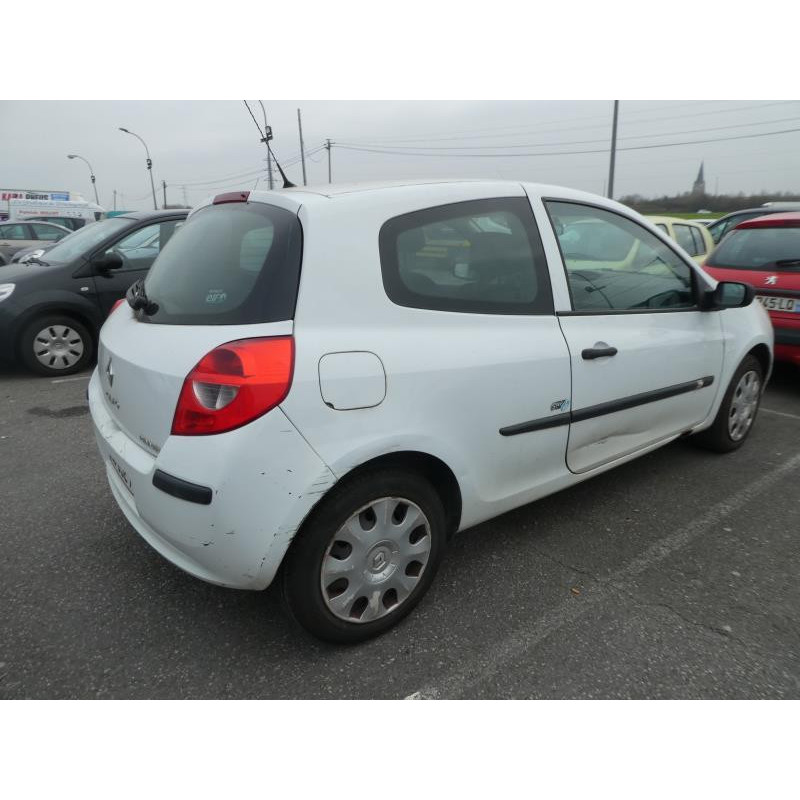Boitier UCH RENAULT CLIO 3 Photo n°4