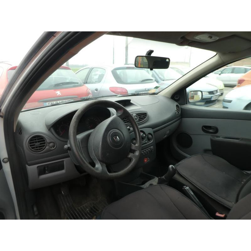 Boitier UCH RENAULT CLIO 3 Photo n°6